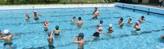 小学生プール交流
